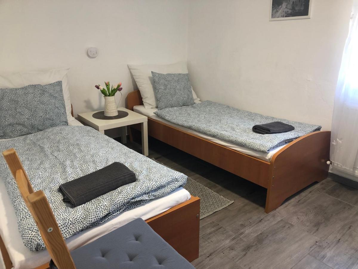 Dalia Apartman Gyoemro Exterior photo